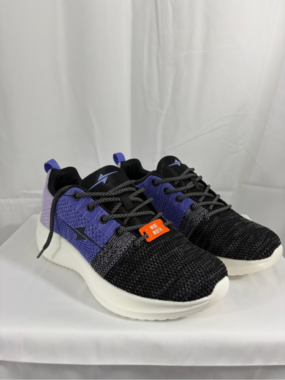 NWT Northside Sport Women’s Size 8 EE Black and Purple Knit Sneaker
